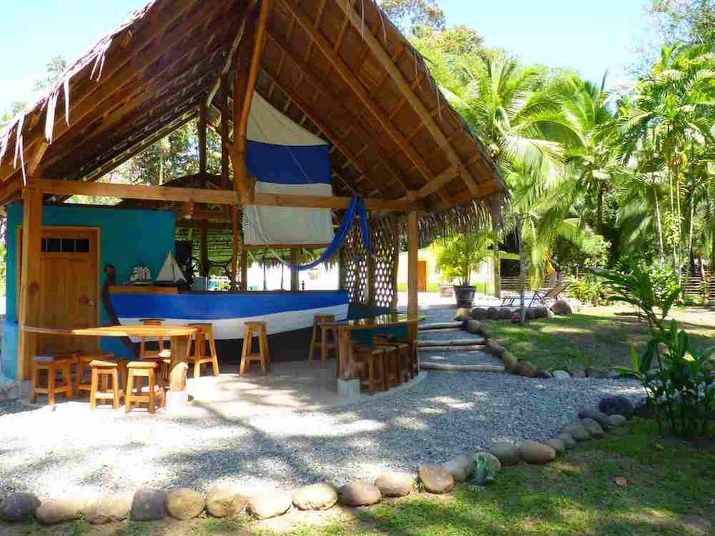 3 Bamboo Eco Lodge กาอุยตา ภายนอก รูปภาพ
