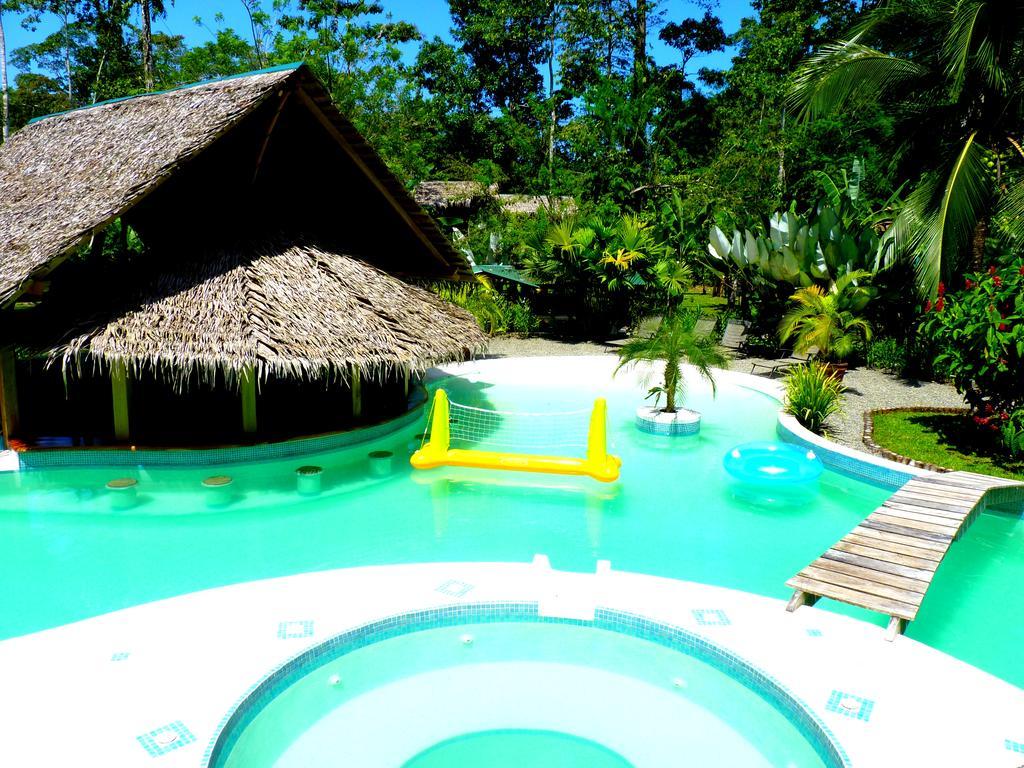 3 Bamboo Eco Lodge กาอุยตา ภายนอก รูปภาพ