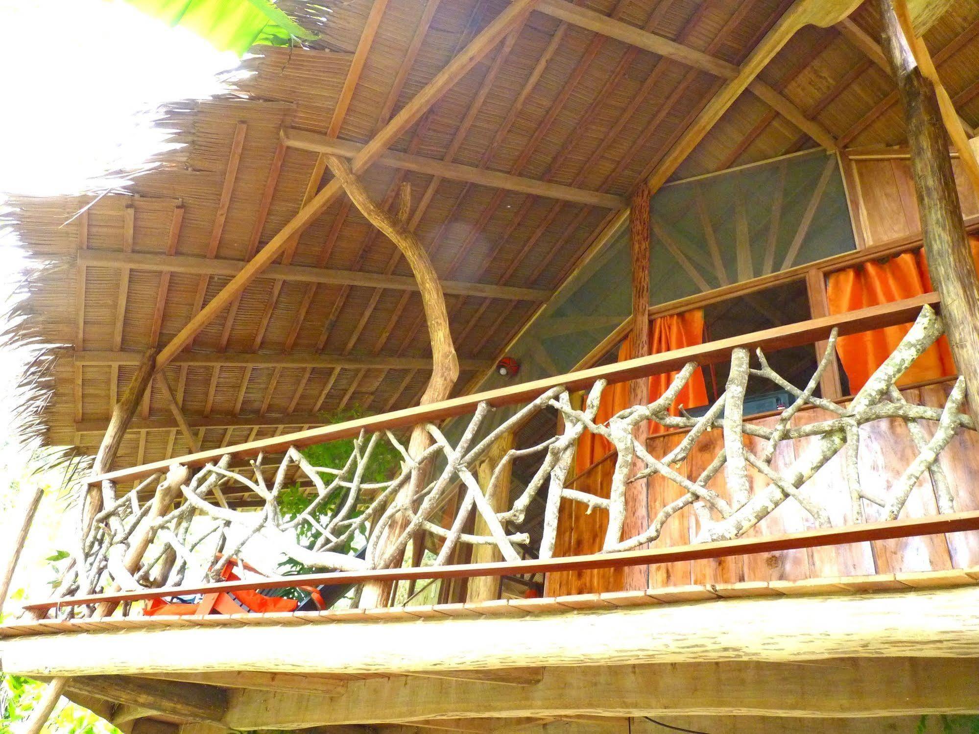 3 Bamboo Eco Lodge กาอุยตา ภายนอก รูปภาพ