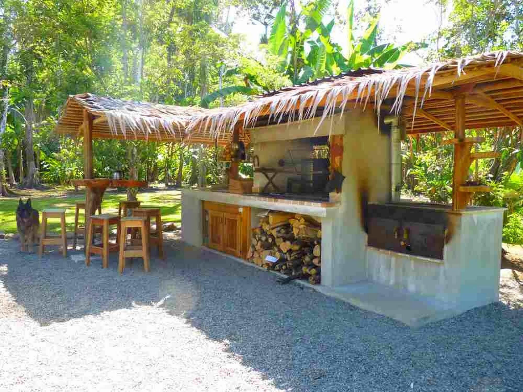 3 Bamboo Eco Lodge กาอุยตา ภายนอก รูปภาพ