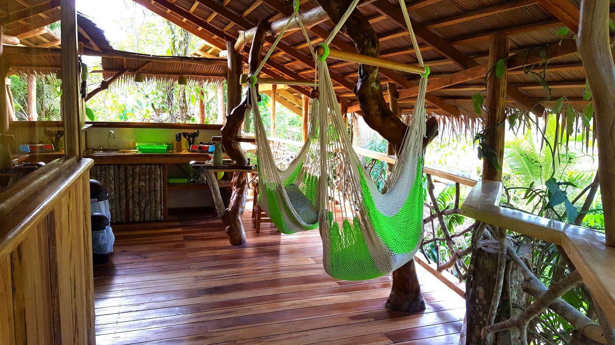 3 Bamboo Eco Lodge กาอุยตา ภายนอก รูปภาพ