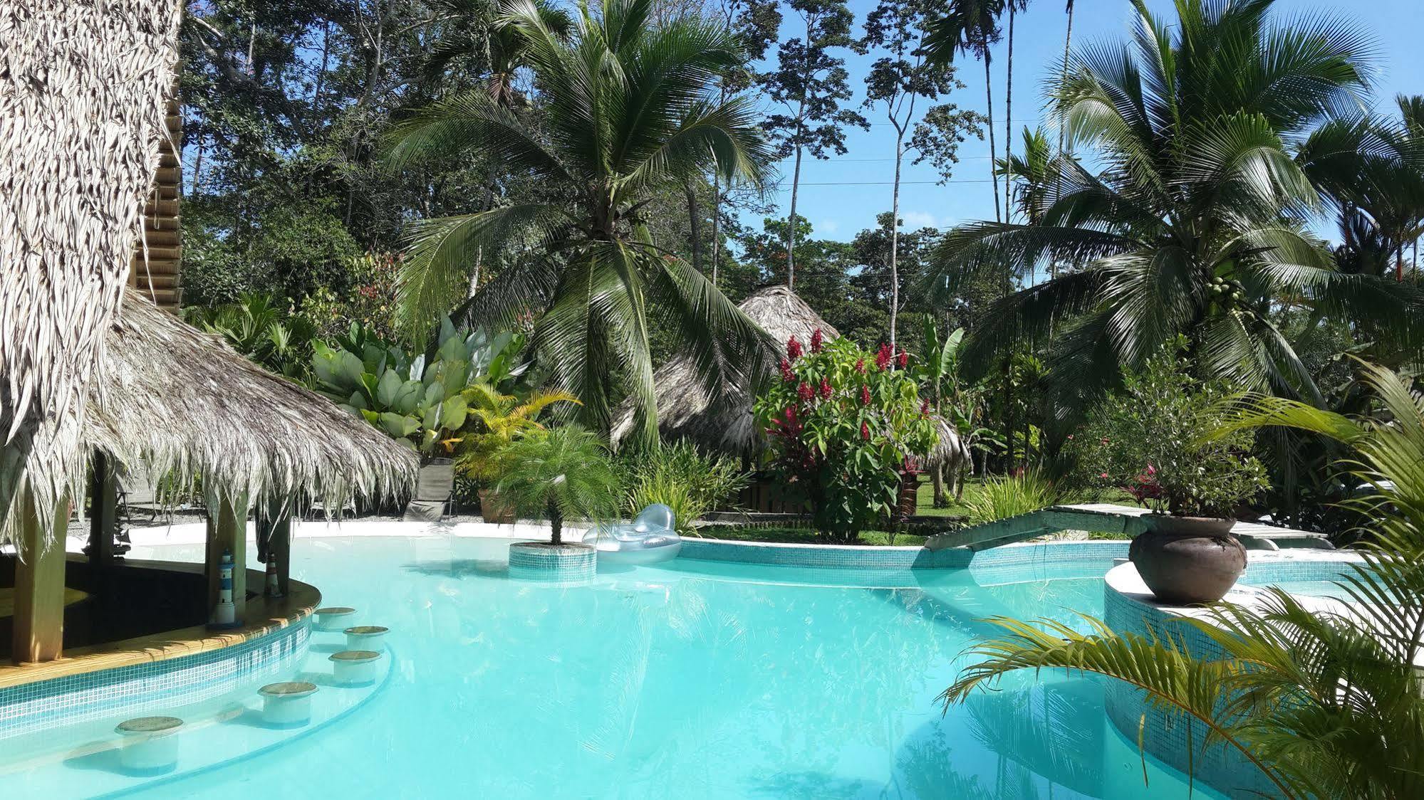 3 Bamboo Eco Lodge กาอุยตา ภายนอก รูปภาพ