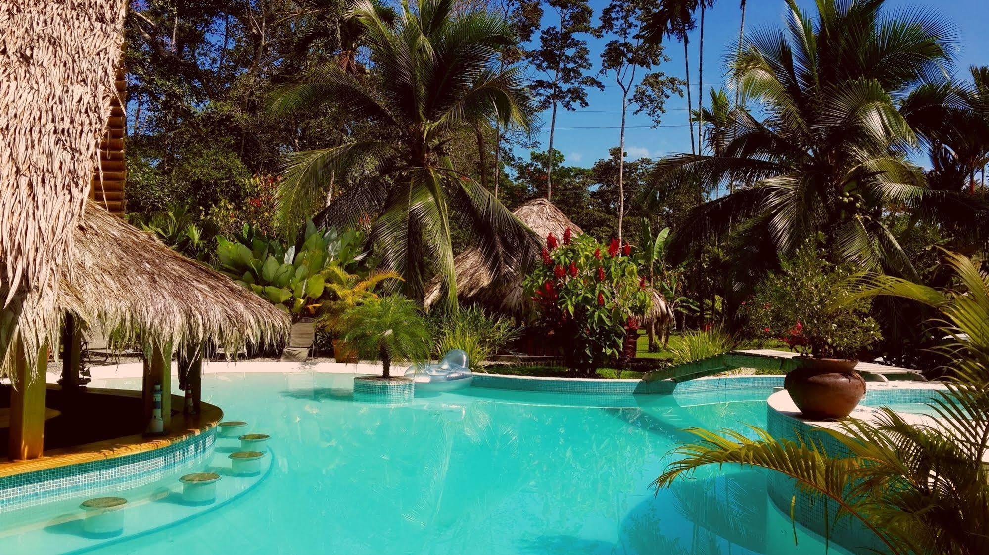 3 Bamboo Eco Lodge กาอุยตา ภายนอก รูปภาพ